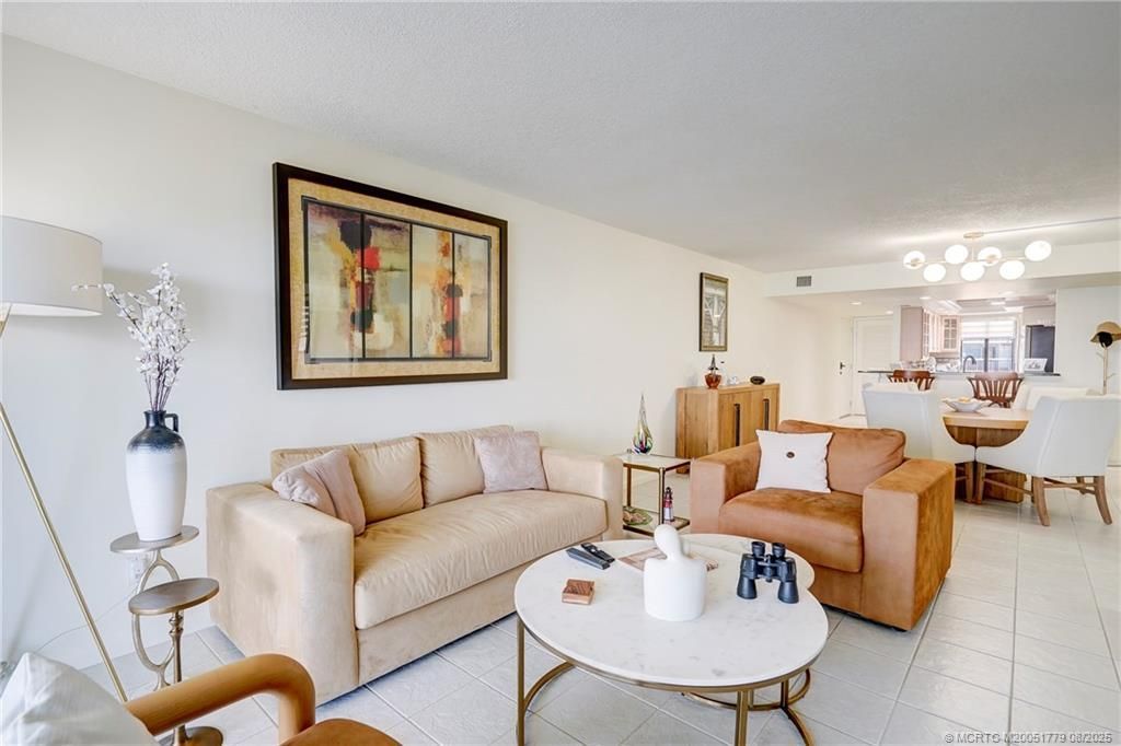 10 NE Plantation Road, Unit 101, Stuart, FL 34996 Photo