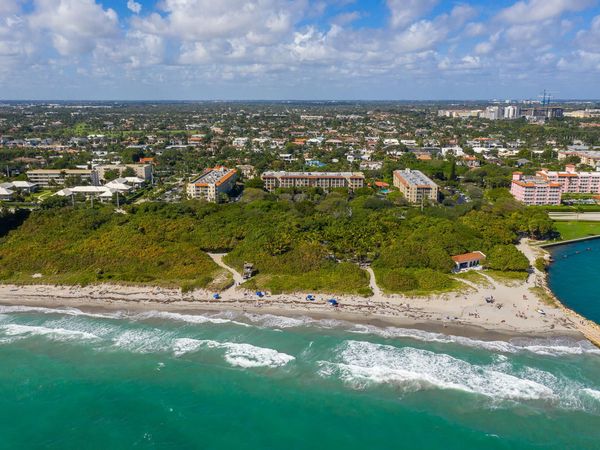 1111 S Ocean Boulevard, Unit 420, Boca Raton, FL 33432