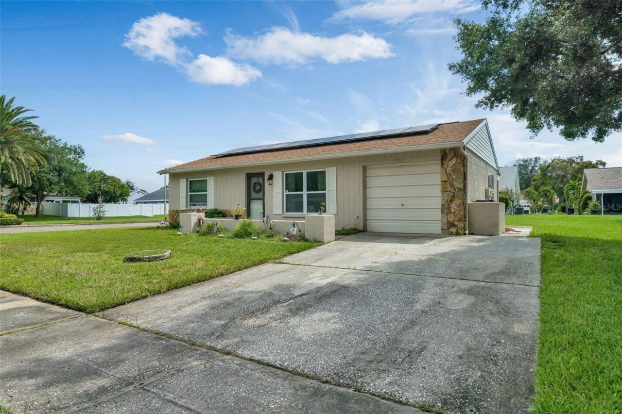 3900 105th Avenue N, Clearwater, FL 33762 Photo