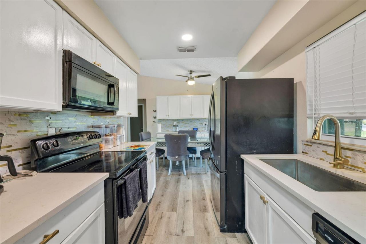 3900 105th Avenue N, Clearwater, FL 33762 Photo
