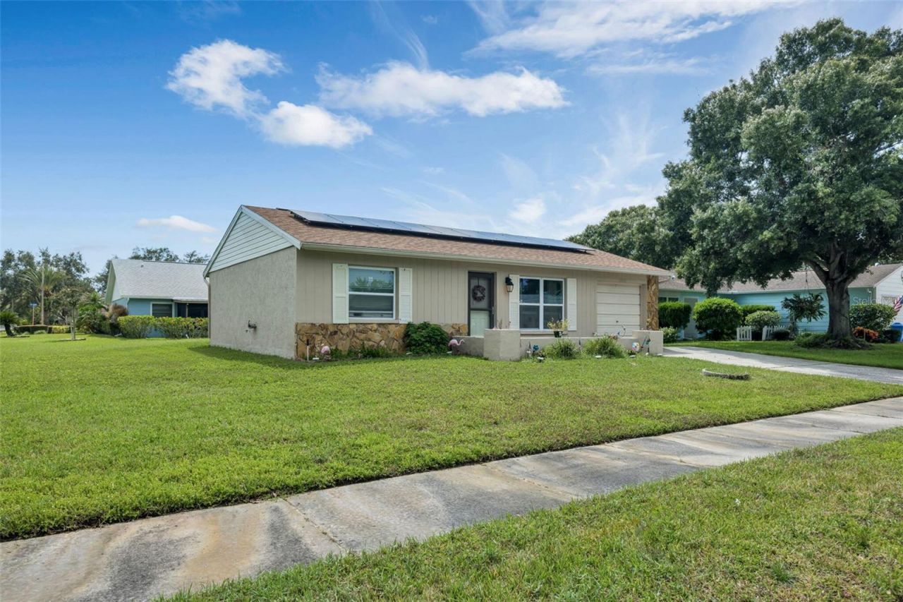 3900 105th Avenue N, Clearwater, FL 33762 Photo