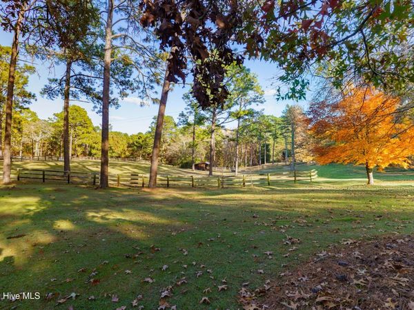 292 Bump A Long Lane, Southern Pines, NC 28387