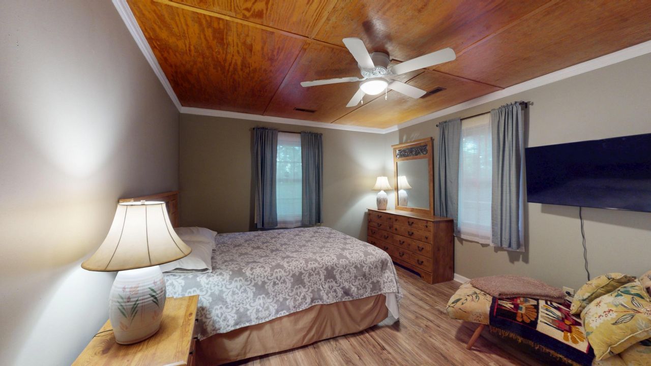 2677 Louise Drive Photo 10