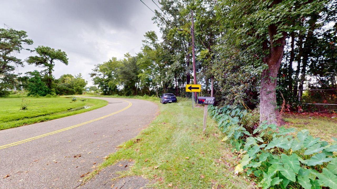 2677 Louise Drive Photo 22