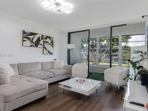 8321 Sands Point Blvd, Unit D205, Tamarac, FL 33321