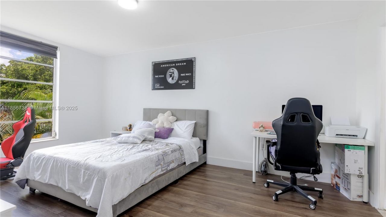 8321 Sands Point Blvd, Unit D205, Tamarac, FL 33321 Photo