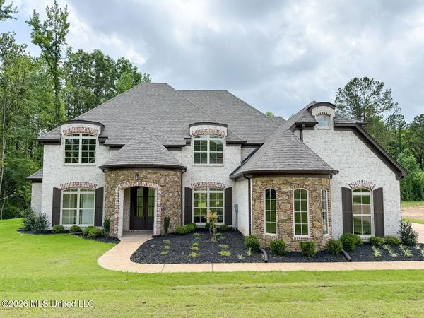 427 Poplar Lane, Holly Springs, MS 38635