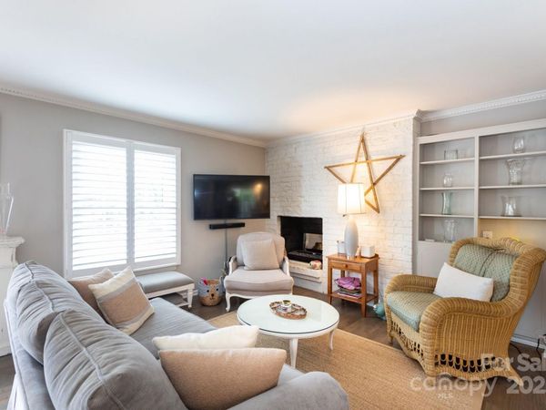 2229 Rexford Road, Unit E, Charlotte, NC 28211