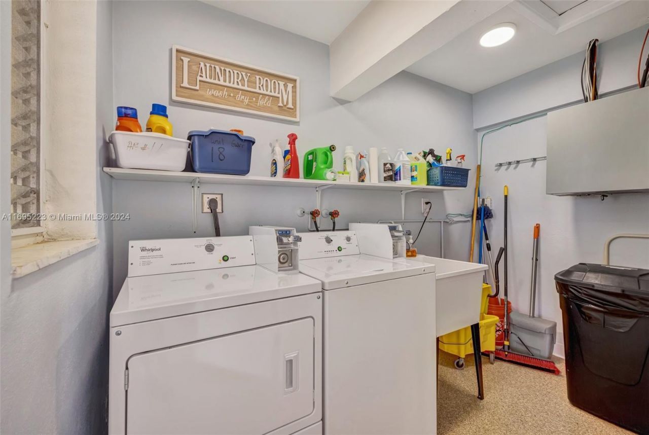 2866 NE 30th St, Unit 19, Fort Lauderdale, FL 33306 Photo