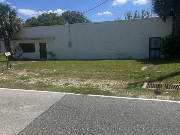 6439 RESTLAWN Drive, Jacksonville, FL 32208