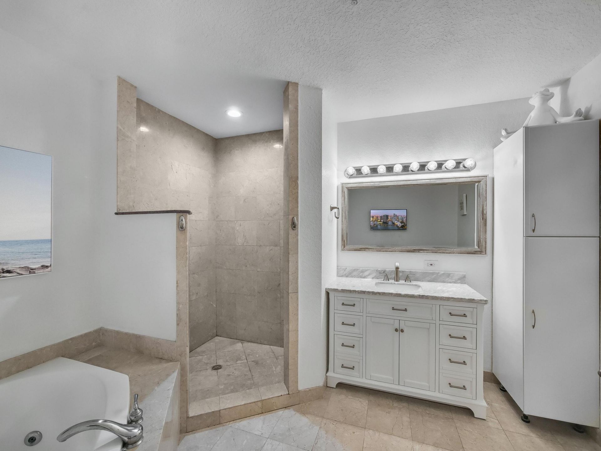 1610 Presidential Way, Unit B-207, West Palm Beach, FL 33401 Photo