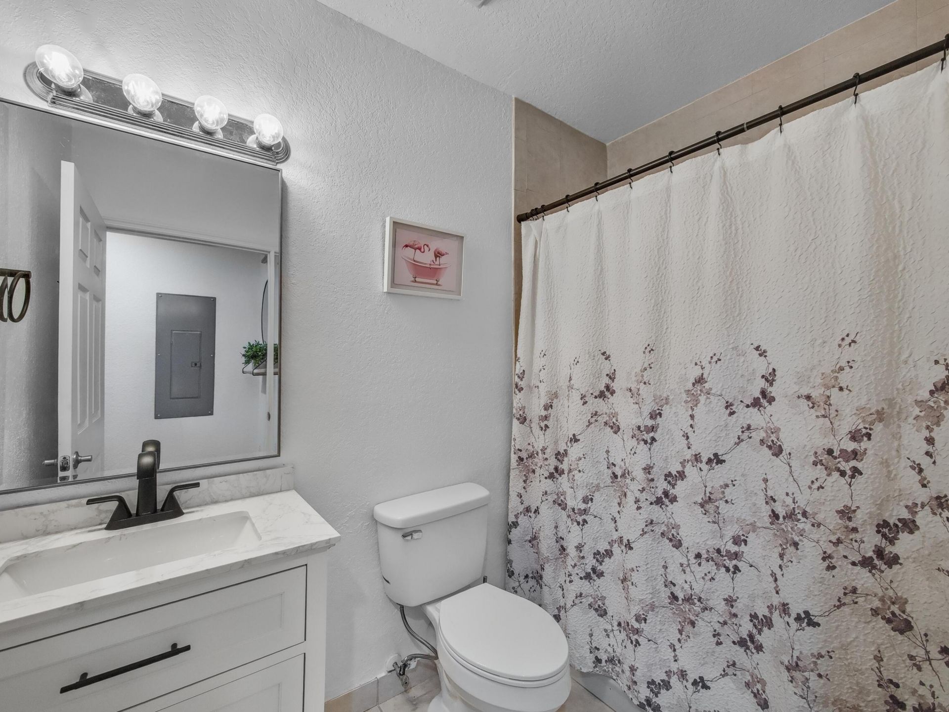 1610 Presidential Way, Unit B-207, West Palm Beach, FL 33401 Photo