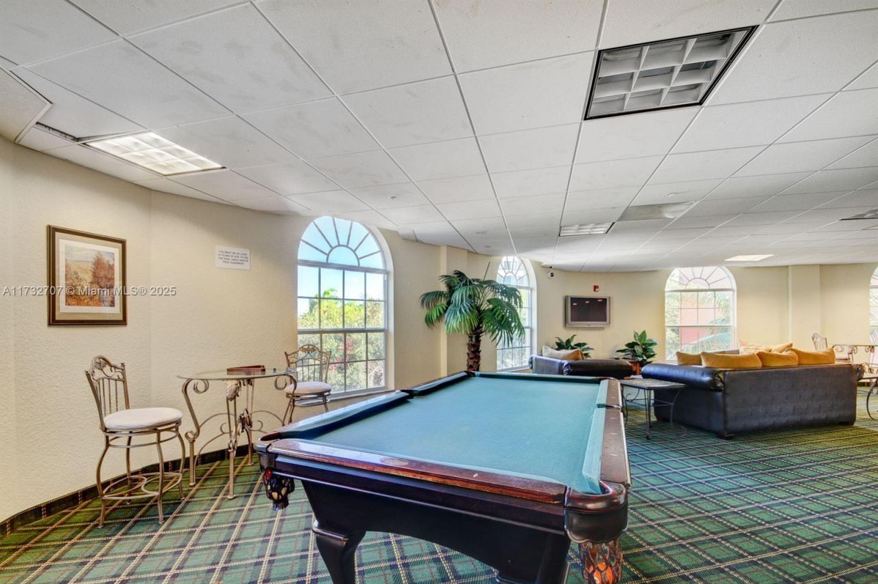 1610 Presidential Way, Unit B-207, West Palm Beach, FL 33401 Photo