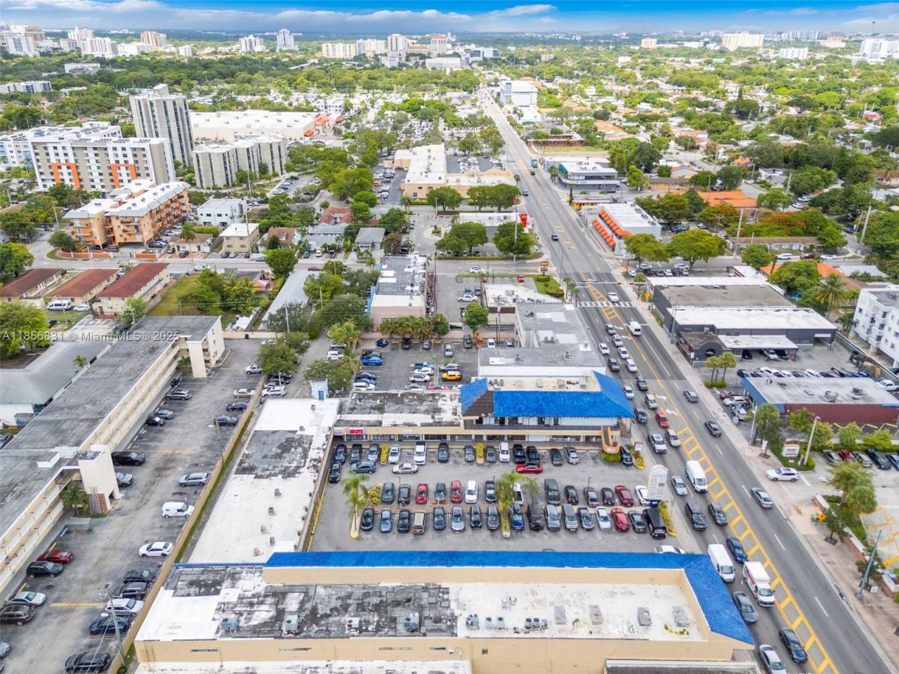 2742 SW 8th St, Miami, FL 33135 Photo