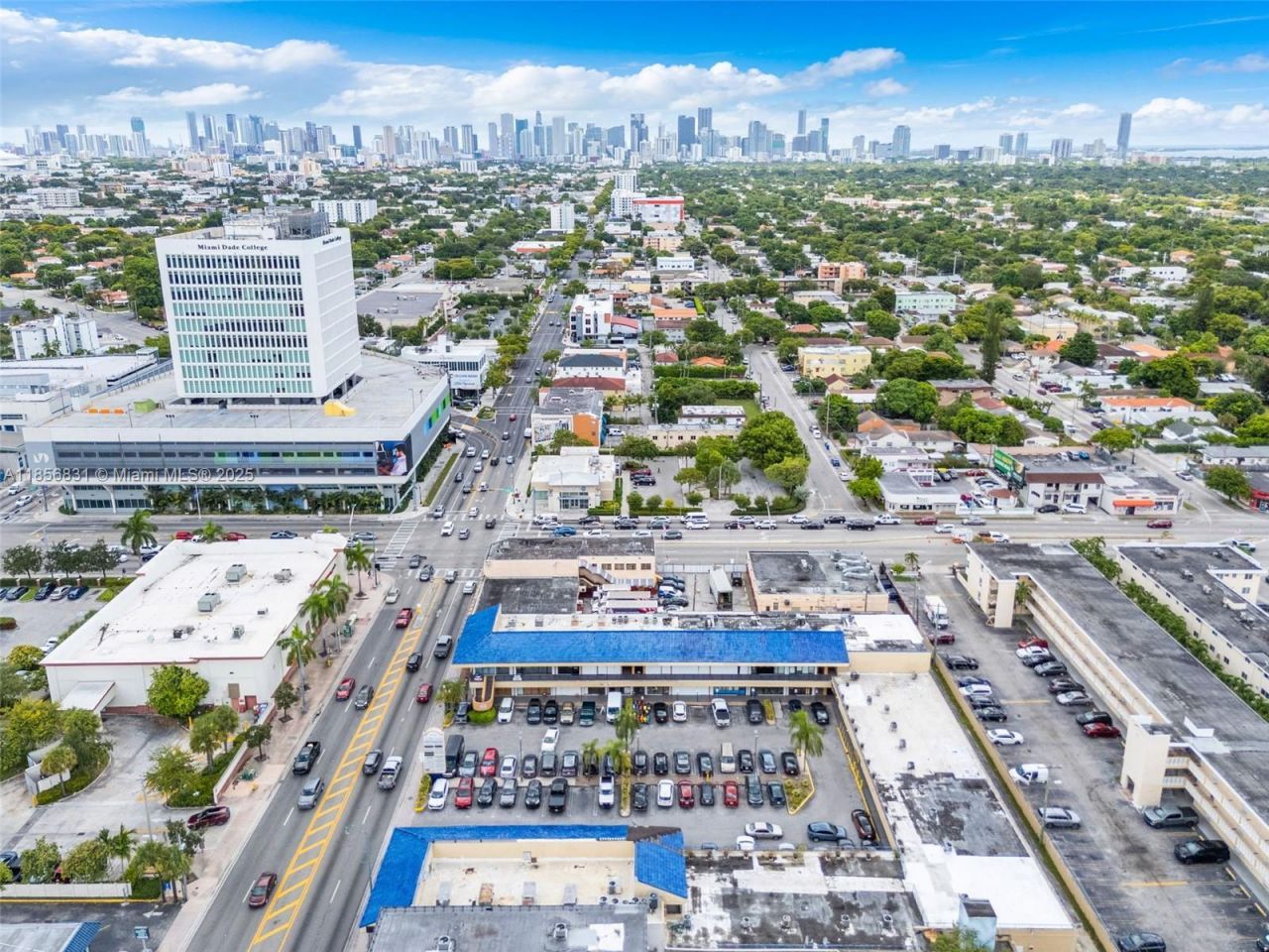 2742 SW 8th St, Miami, FL 33135 Photo