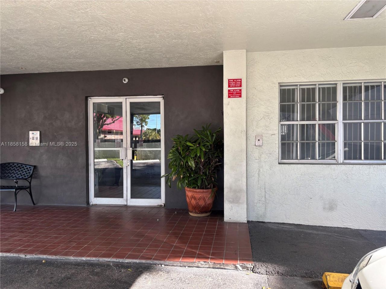 5731 NW 37th St, Unit 322, Virginia Gardens, FL 33166 Photo