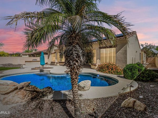 18135 W WILLOW Drive W, Goodyear, AZ 85338