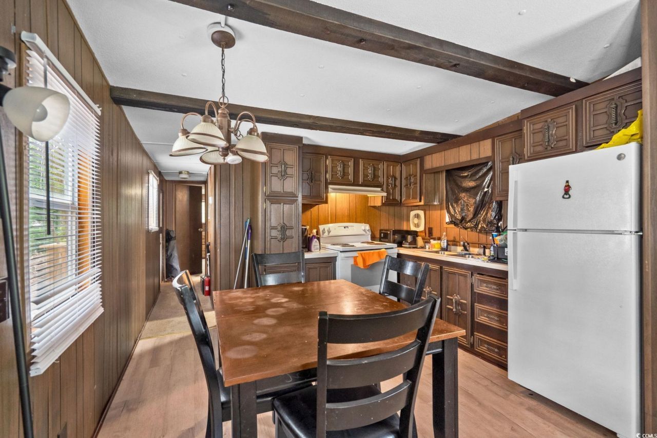 3025 Shalimar Dr. Photo 10