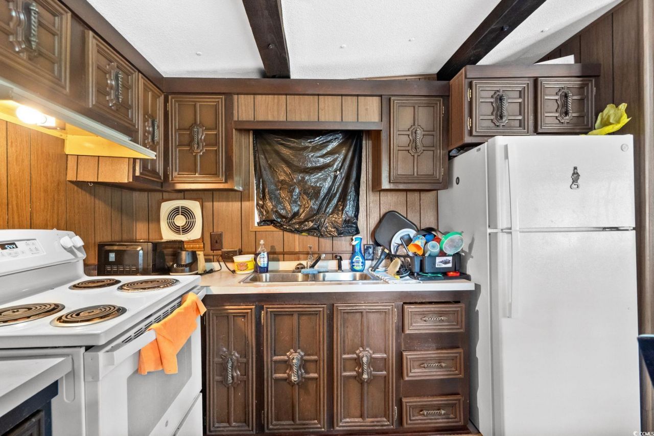 3025 Shalimar Dr. Photo 13