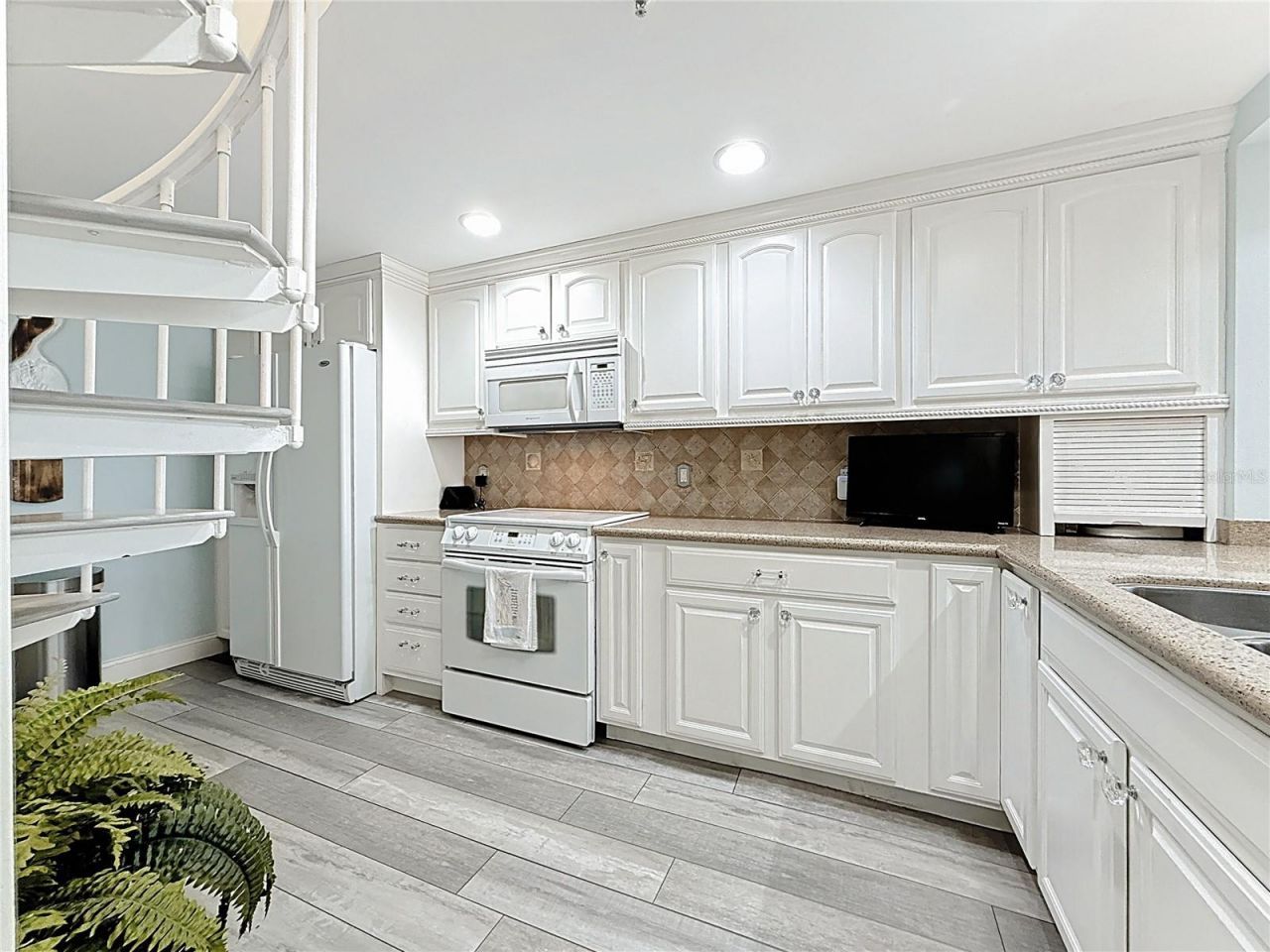 19700 Gulf Boulevard, Unit 202, Indian Shores, FL 33785 Photo