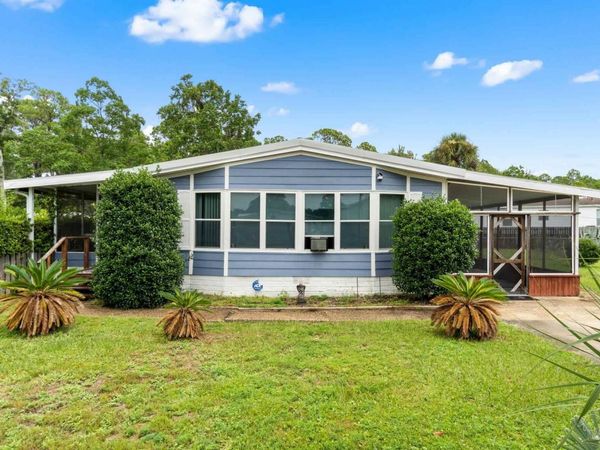 2556 Granada Camino, Pensacola, FL 32507