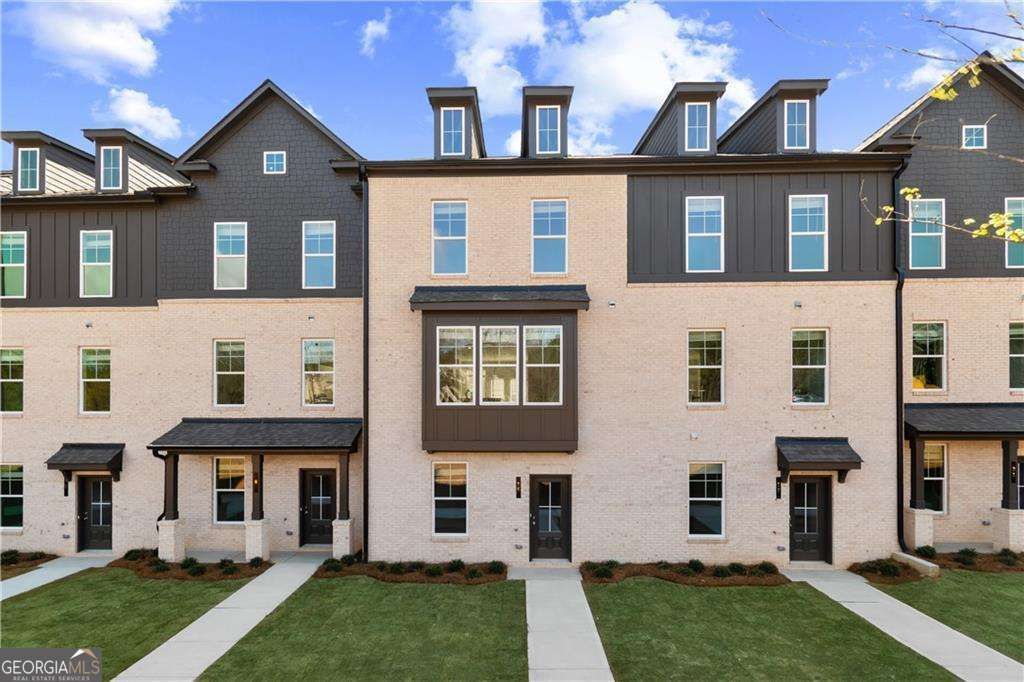 107 Daybreak Lane, Newnan, GA 30265 Main Photo