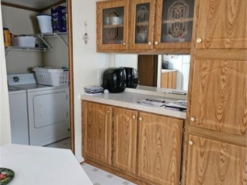 203 E Street SW, Navarre, OH 44662 Photo 12