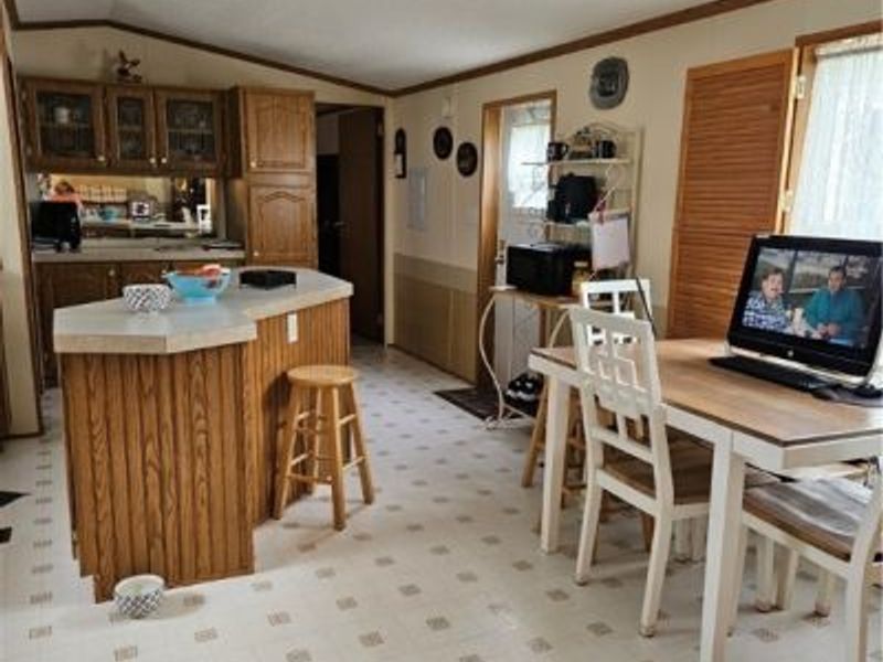 203 E Street SW, Navarre, OH 44662 Photo 14