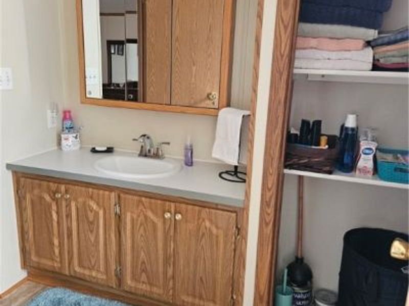 203 E Street SW, Navarre, OH 44662 Photo 7