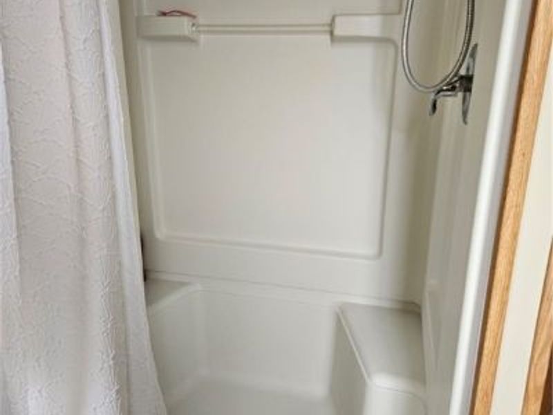 203 E Street SW, Navarre, OH 44662 Photo 9