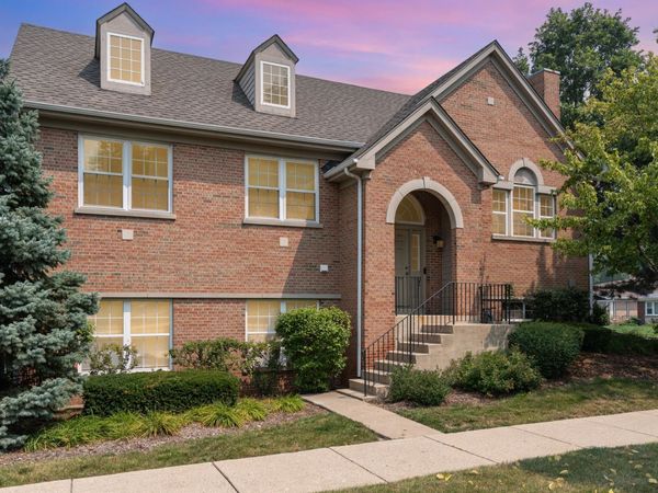 7500 LARAMIE Avenue, Skokie, IL 60077