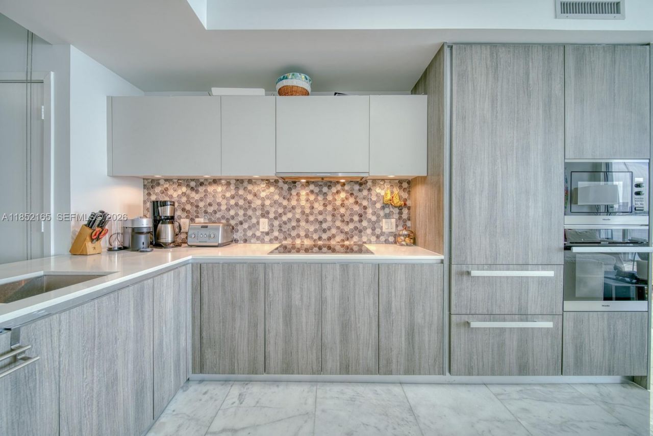 2900 NE 7th Ave, Unit 405, Miami, FL 33137 Photo