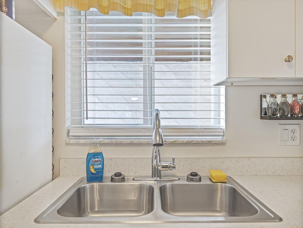 12022 Greenway Drive N, Unit 204, Royal Palm Beach, FL 33411 Photo