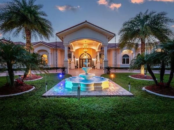 5801 Estates Dr, Southwest Ranches, FL 33330