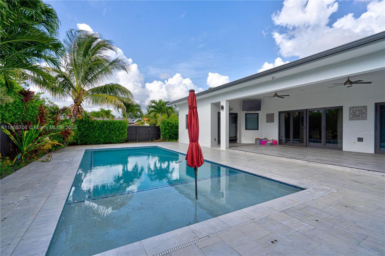 2521 SW 105th Ave, Miami, FL 33165 Photo