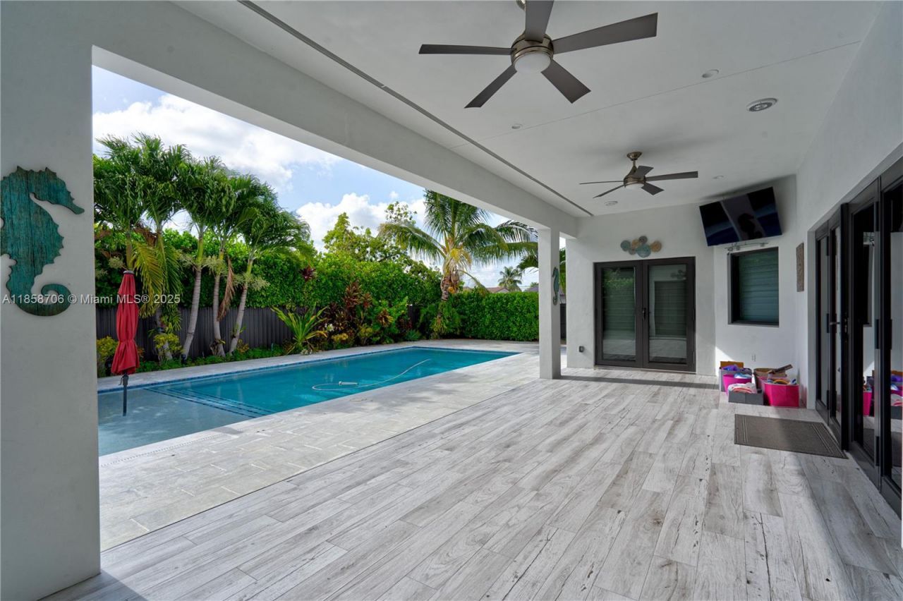 2521 SW 105th Ave, Miami, FL 33165 Photo