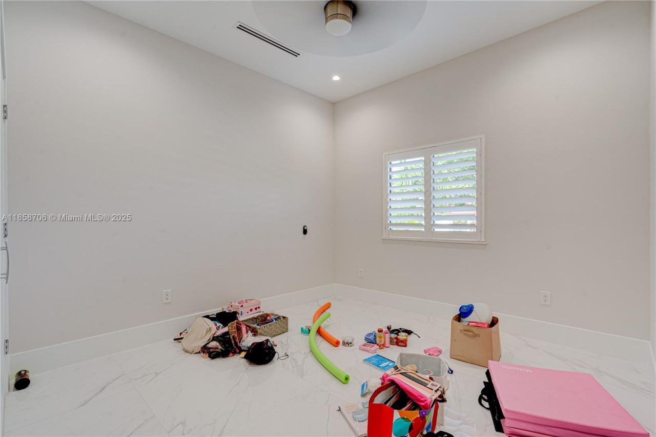 2521 SW 105th Ave, Miami, FL 33165 Photo