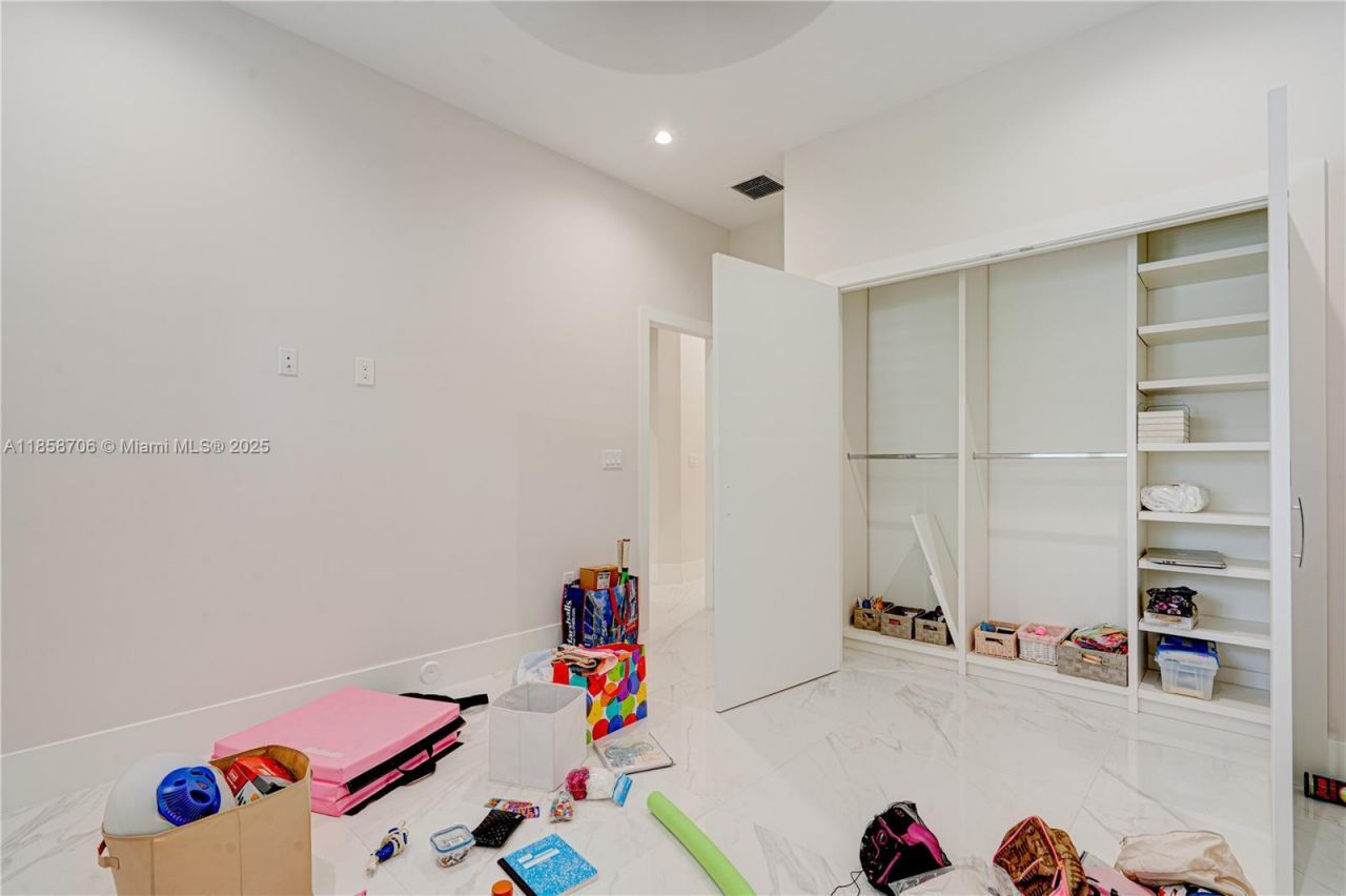 2521 SW 105th Ave, Miami, FL 33165 Photo