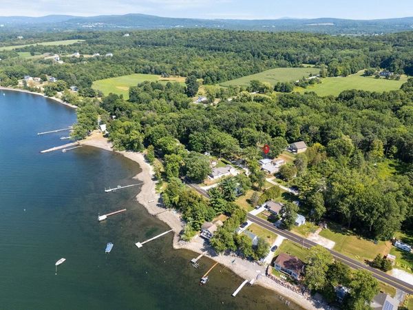 33 Campano Drive, Georgia, VT 05478