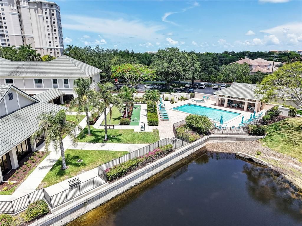1001 Arbor Lake Dr, Unit 902, Naples, FL 34110 Photo