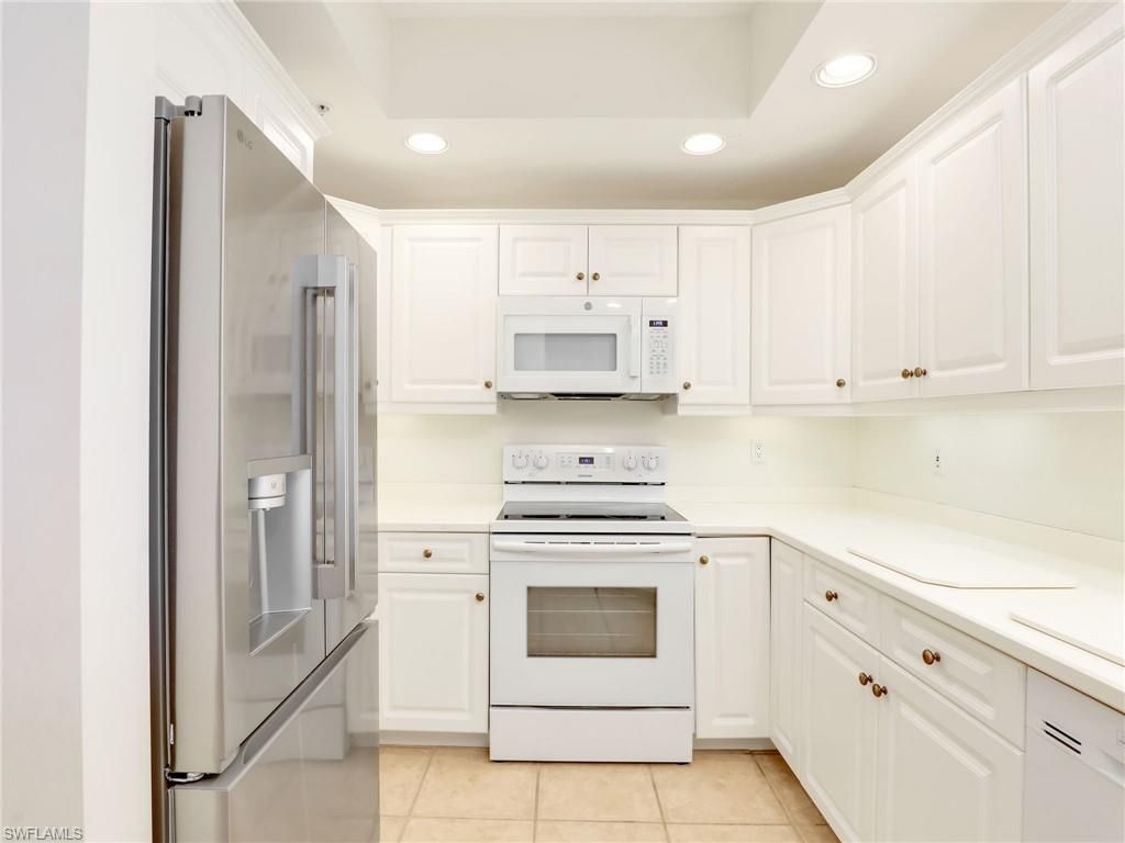 1001 Arbor Lake Dr, Unit 902, Naples, FL 34110 Photo