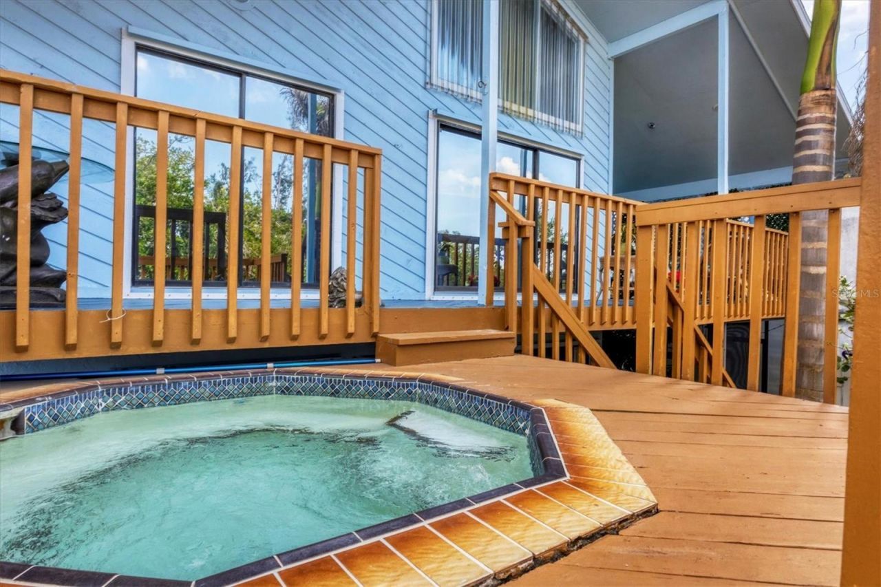 4114 Roberts Point Circle, Sarasota, FL 34242 Photo