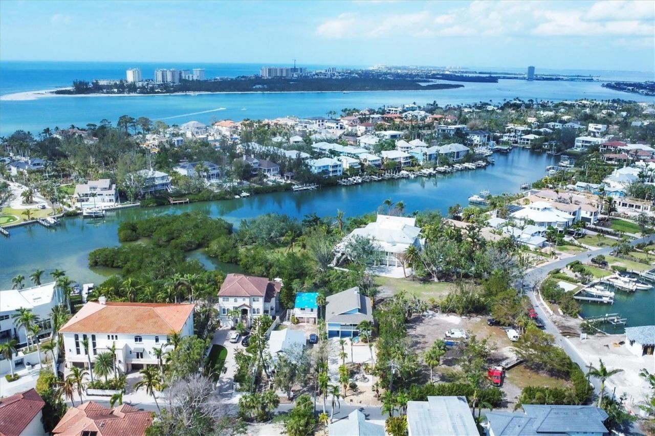 4114 Roberts Point Circle, Sarasota, FL 34242 Photo