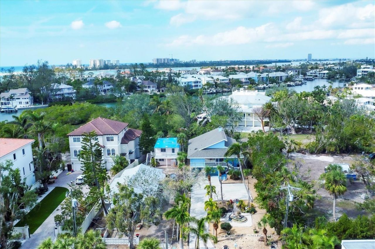 4114 Roberts Point Circle, Sarasota, FL 34242 Photo