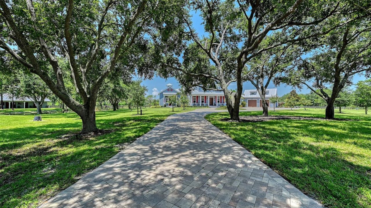 6910 211th Street E, Bradenton, FL 34211 Photo