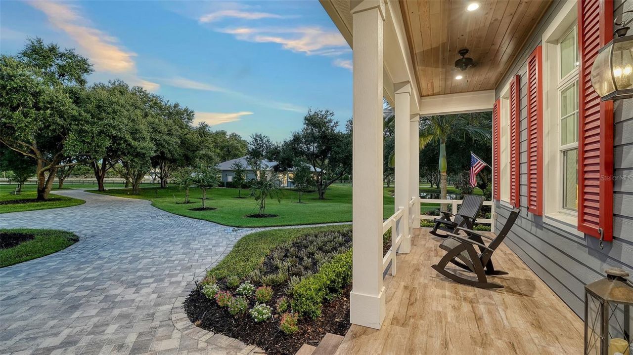 6910 211th Street E, Bradenton, FL 34211 Photo