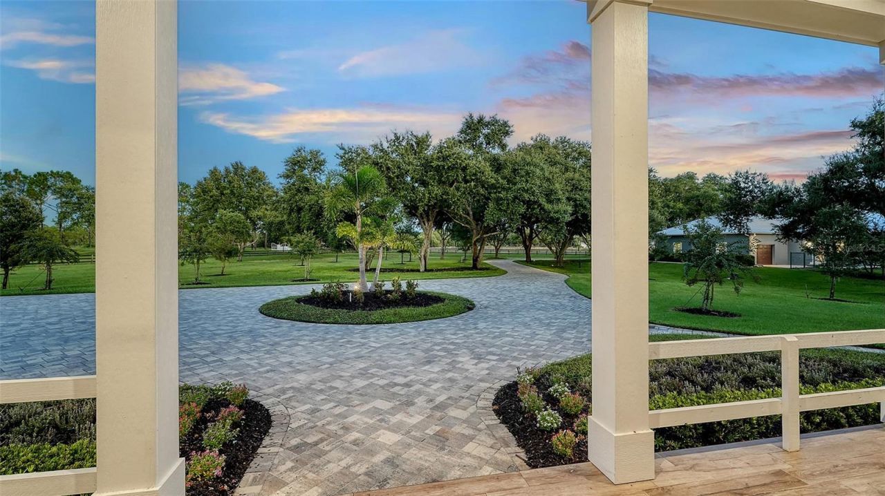 6910 211th Street E, Bradenton, FL 34211 Photo