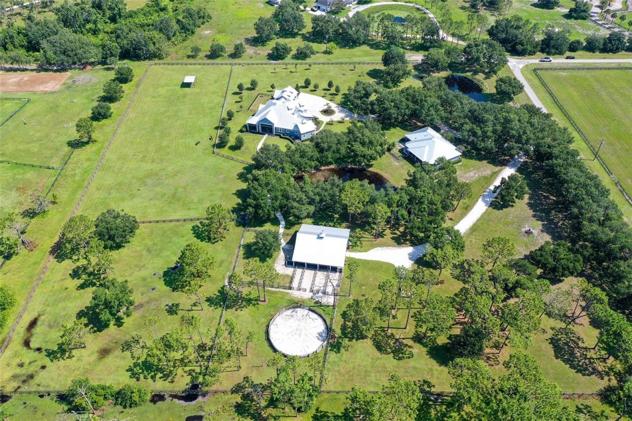 6910 211th Street E, Bradenton, FL 34211 Photo