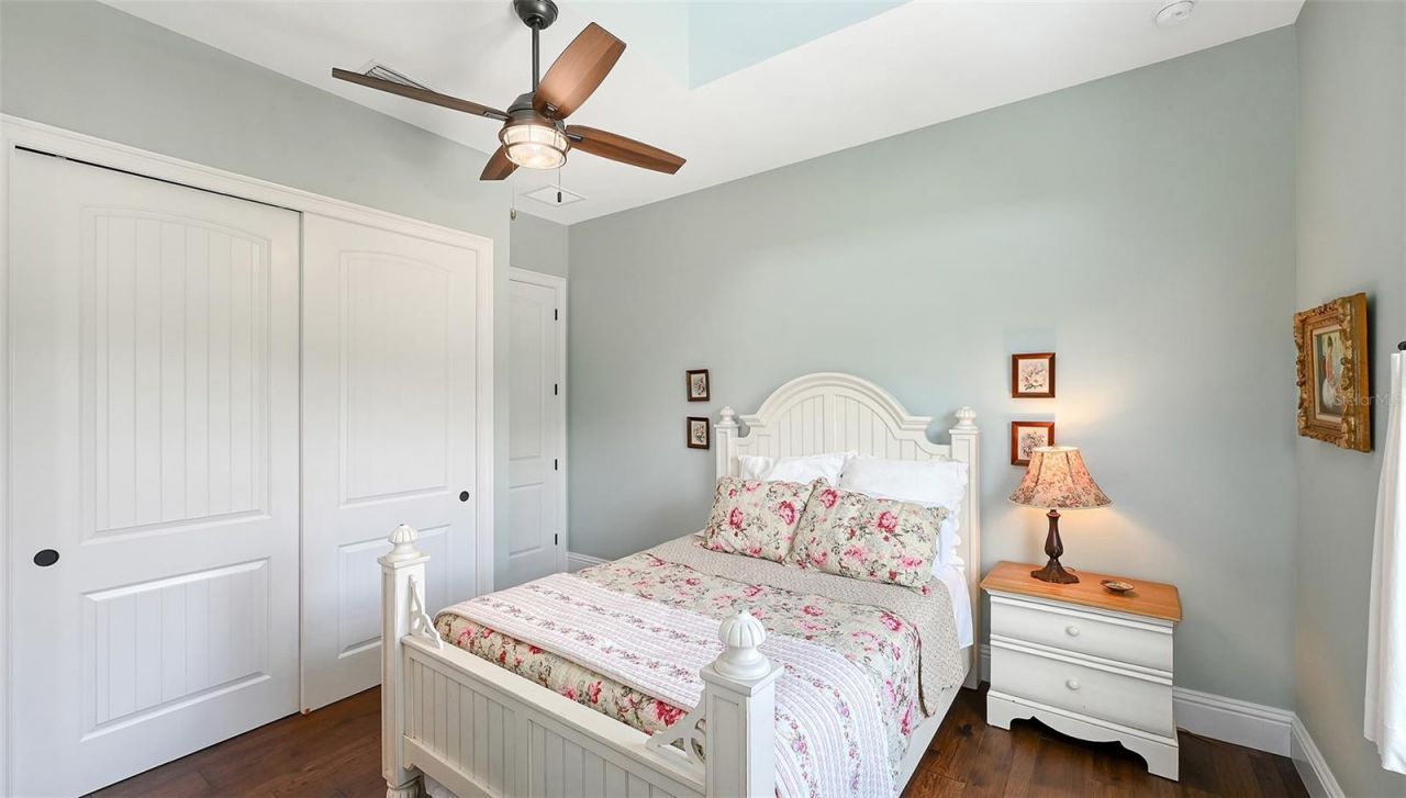 6910 211th Street E, Bradenton, FL 34211 Photo