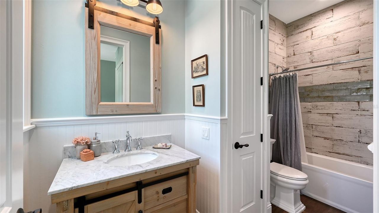 6910 211th Street E, Bradenton, FL 34211 Photo